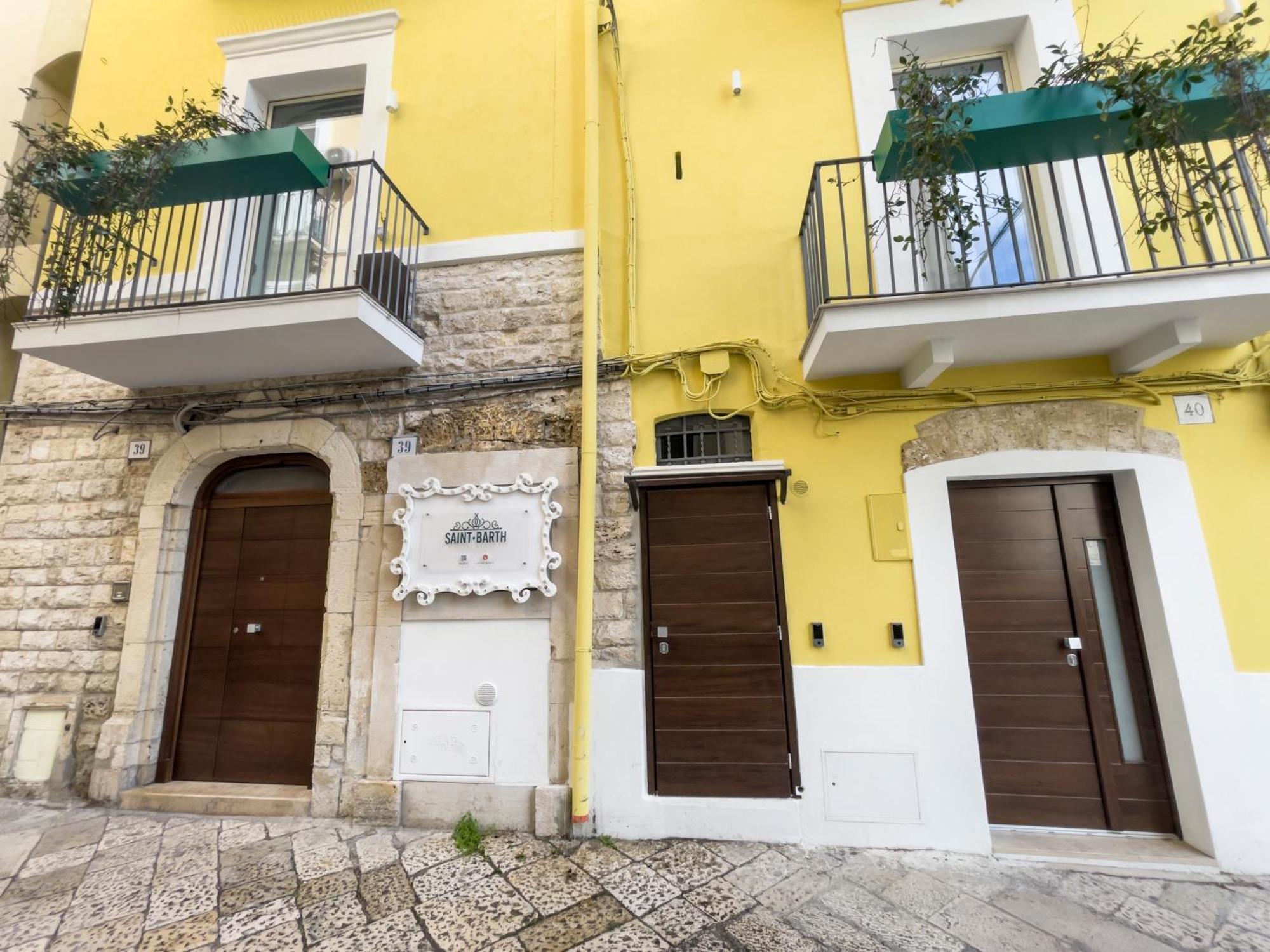 Saint Barth Guest House - Steps Loft In Bari Exterior photo